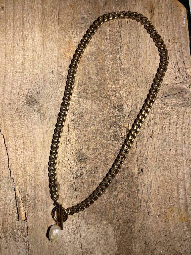 Gouden ketting met parel hanger, Ophalen of Verzenden, Zo goed als nieuw, Goud, Overige materialen