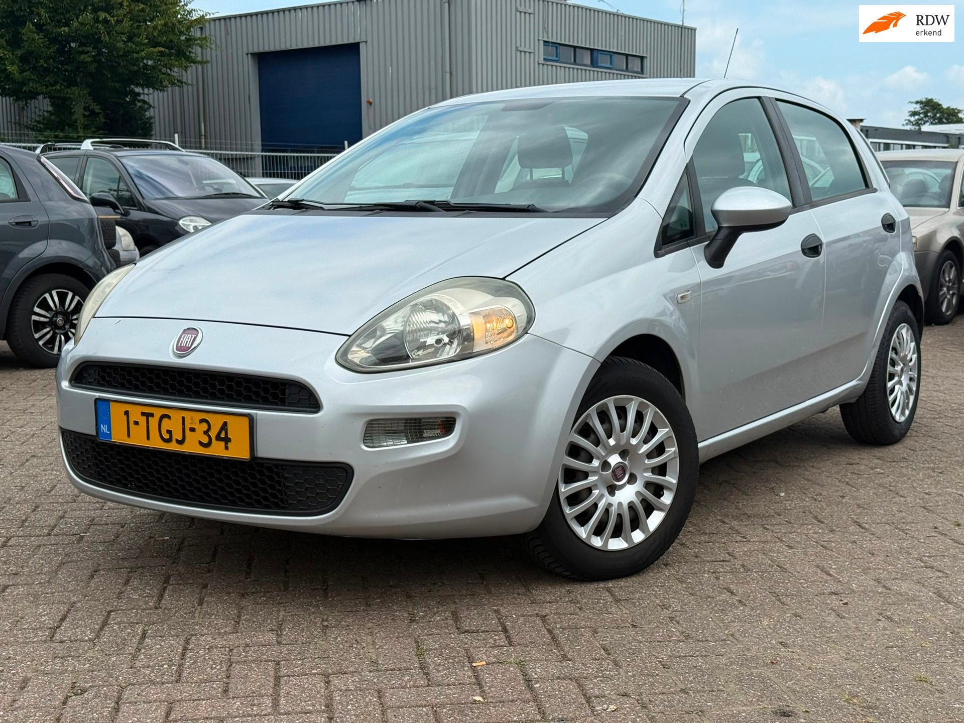 Fiat Punto Evo 1.2 Pop, 1242 cc, 4 cilinders, 400 kg, Bedrijf