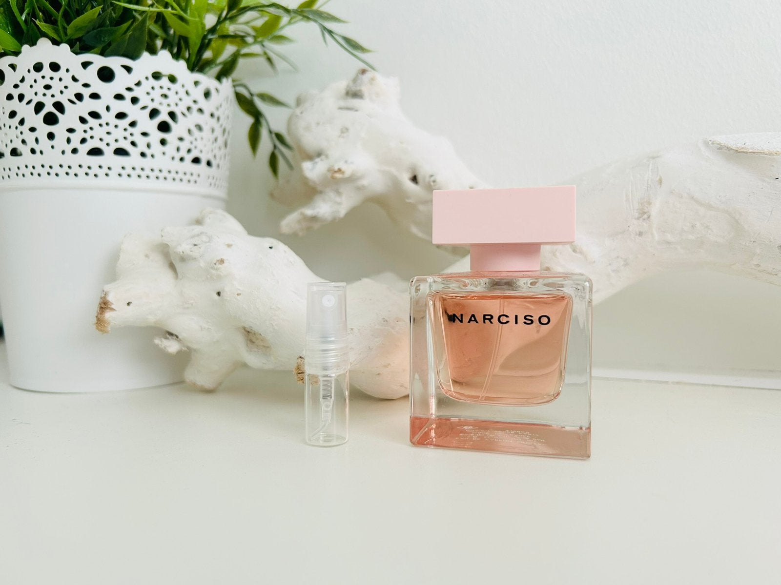 Decant Narciso Rodriguez - 𝙲𝚁𝙸𝚂𝚃𝙰𝙻 - EdP 2ml, Ophalen of Verzenden, Nieuw