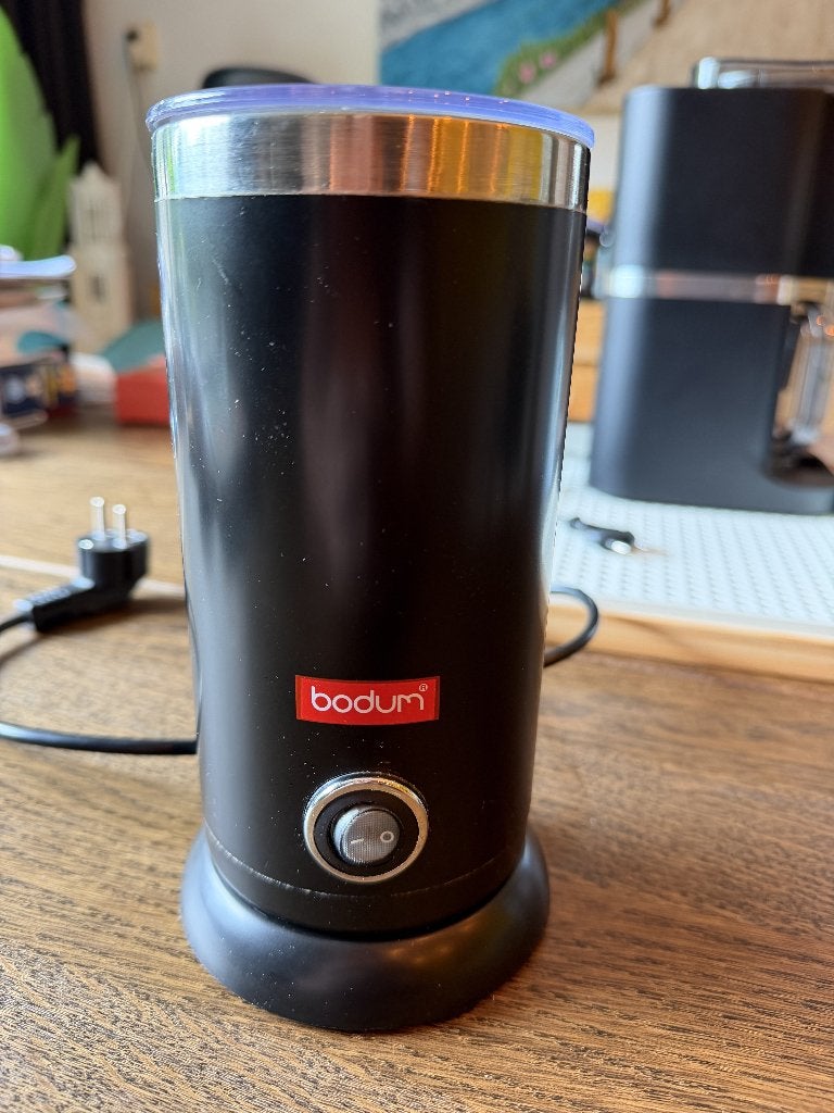 Bodum melkopschuimer met warmhoudfunctie, Ophalen of Verzenden, Gebruikt, Elektrische melkopschuimer