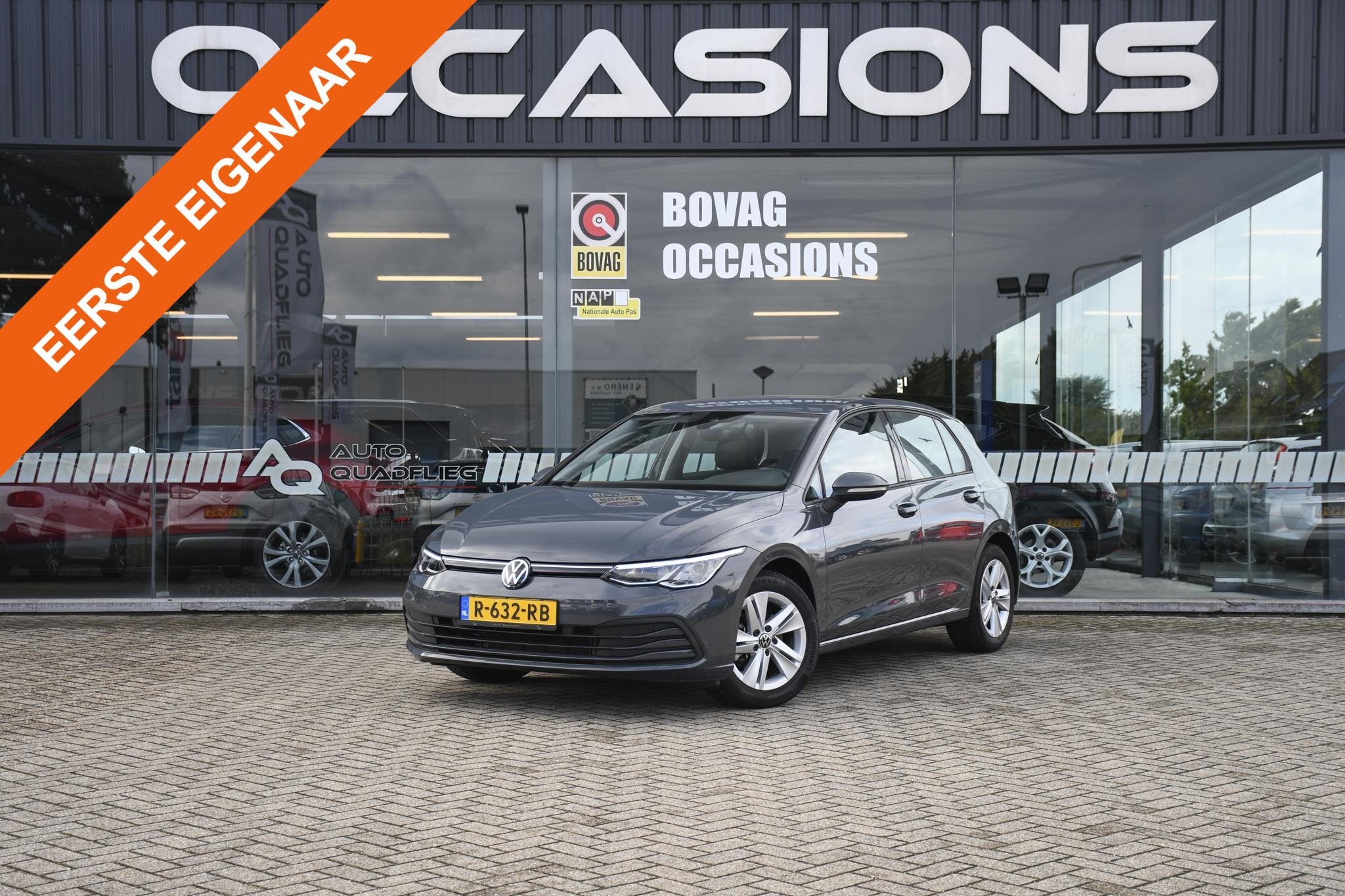 Volkswagen Golf 1.0 TSI Life 1 EIGENAAR/ APPLE CARPLAY/ NAVI, 12 maanden, Stof, Gebruikt, 620 kg