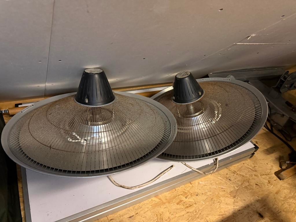 2x Outi Trade  Terrasverwarmer 2100W, Ophalen of Verzenden, Gebruikt, Metaal of Aluminium