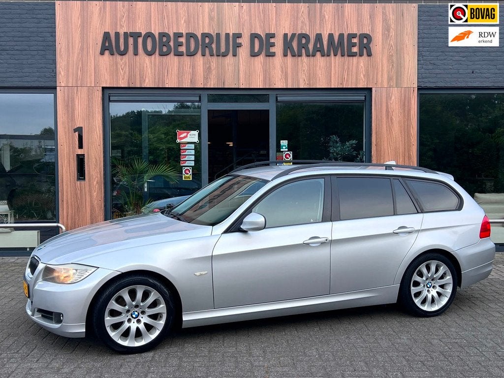 BMW 3-serie Touring 318i Business Line, Auto's, Achterwielaandrijving, Origineel Nederlands, Handgeschakeld, 5 stoelen