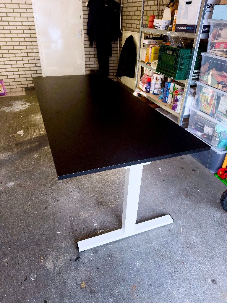 Bureau met Luxe (!) Fenix krasbestendig blad, Ophalen, In hoogte verstelbaar, 90 cm, 200 cm