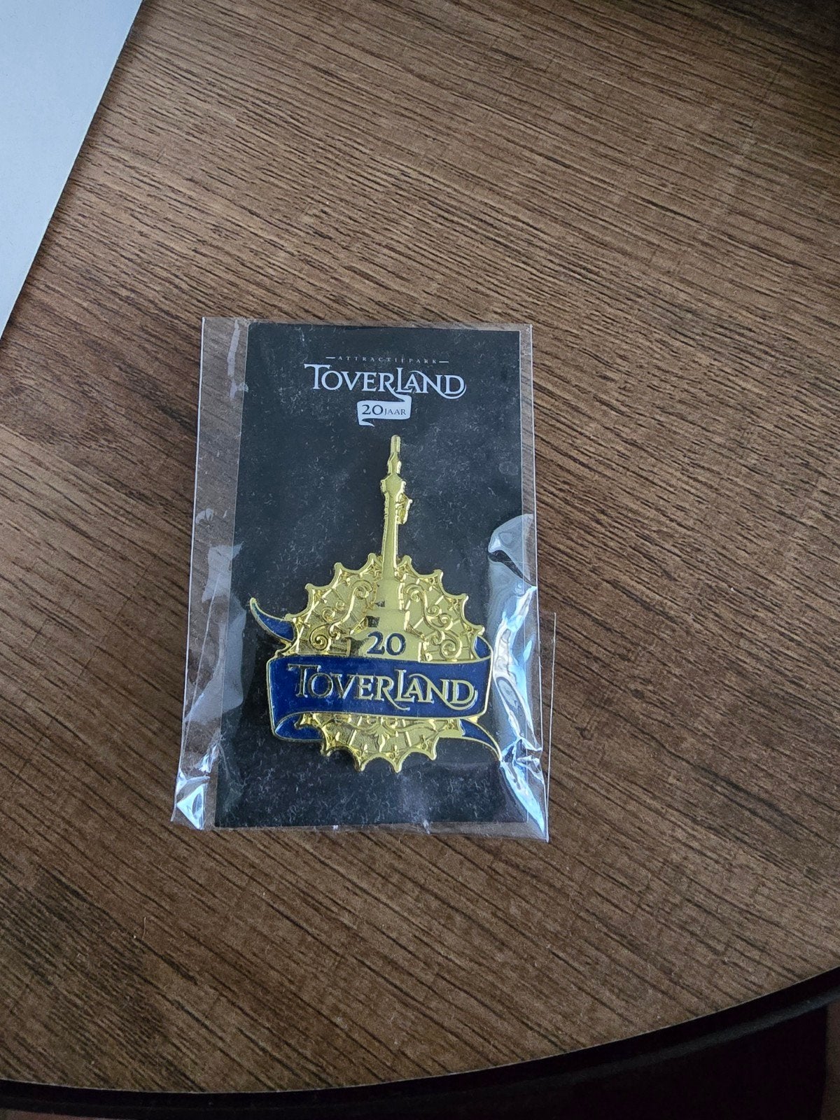 Toverland 20 Jaar Jubileum Pin - Nieuw in verpakking, Ophalen of Verzenden, Nieuw
