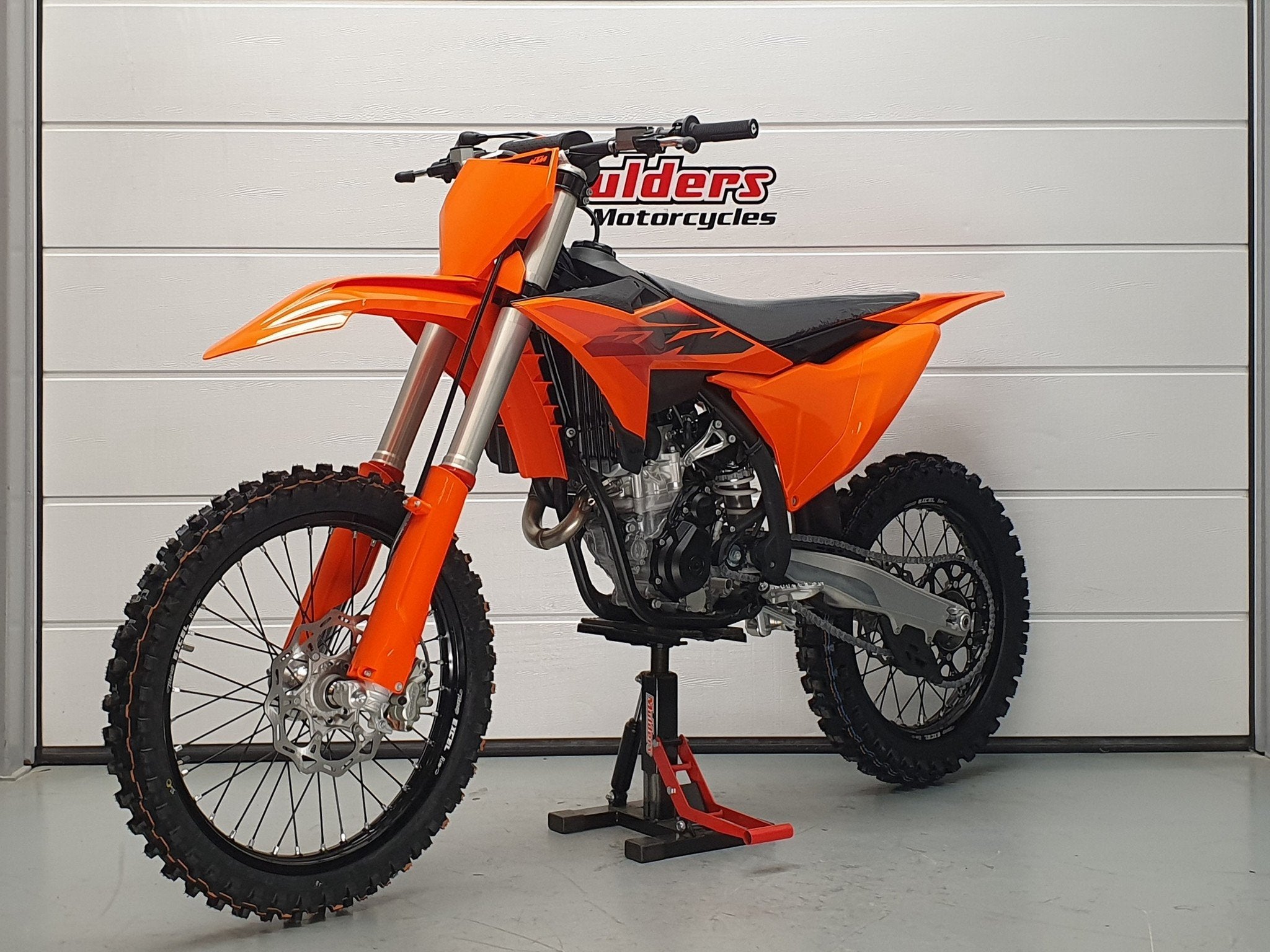KTM 250 SX-F (bj 2027), Motoren, KTM, Bedrijf, Crossmotor, Sluisweg 20
6581 KA  Malden, NL