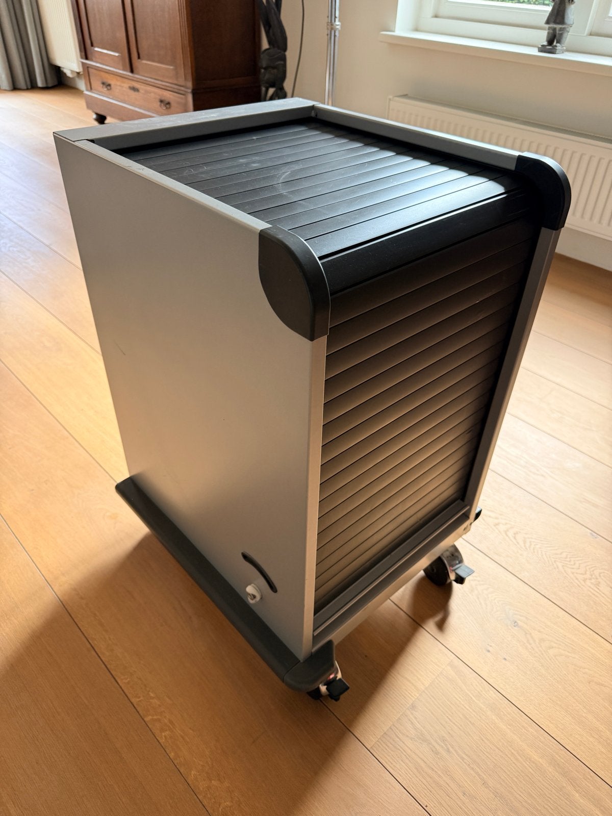 Archiefkast met rolluik en lade - Grijs/Zwart, Huis en Inrichting, Ophalen, Minder dan 50 cm, Gebruikt, 75x50x43 hoogte x diepte x breedte