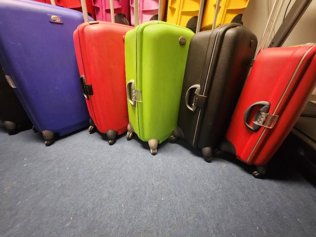 American Tourister en Samsonite spinner XL vanaf, Wieltjes, Hard kunststof, 45 tot 55 cm, Ophalen of Verzenden
