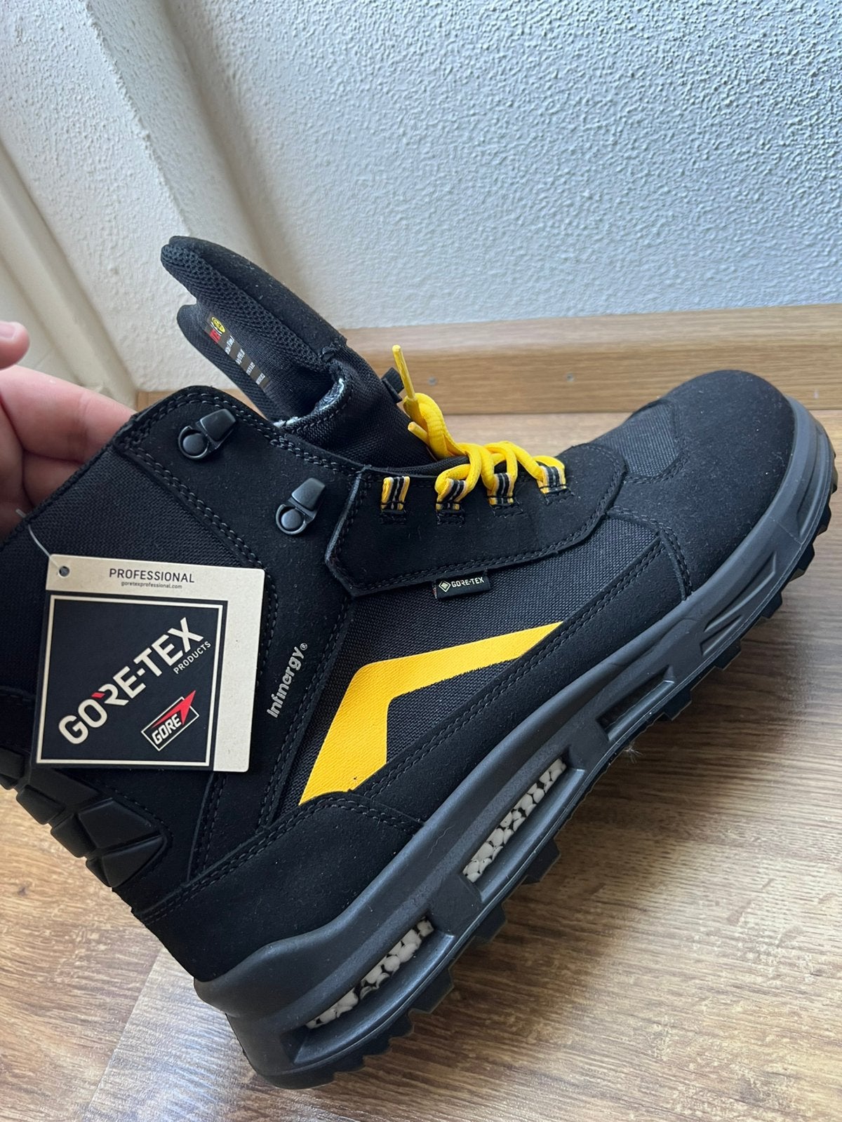 NIEUW: Elten veiligheidsschoenen maat 47, Ophalen of Verzenden, Nieuw