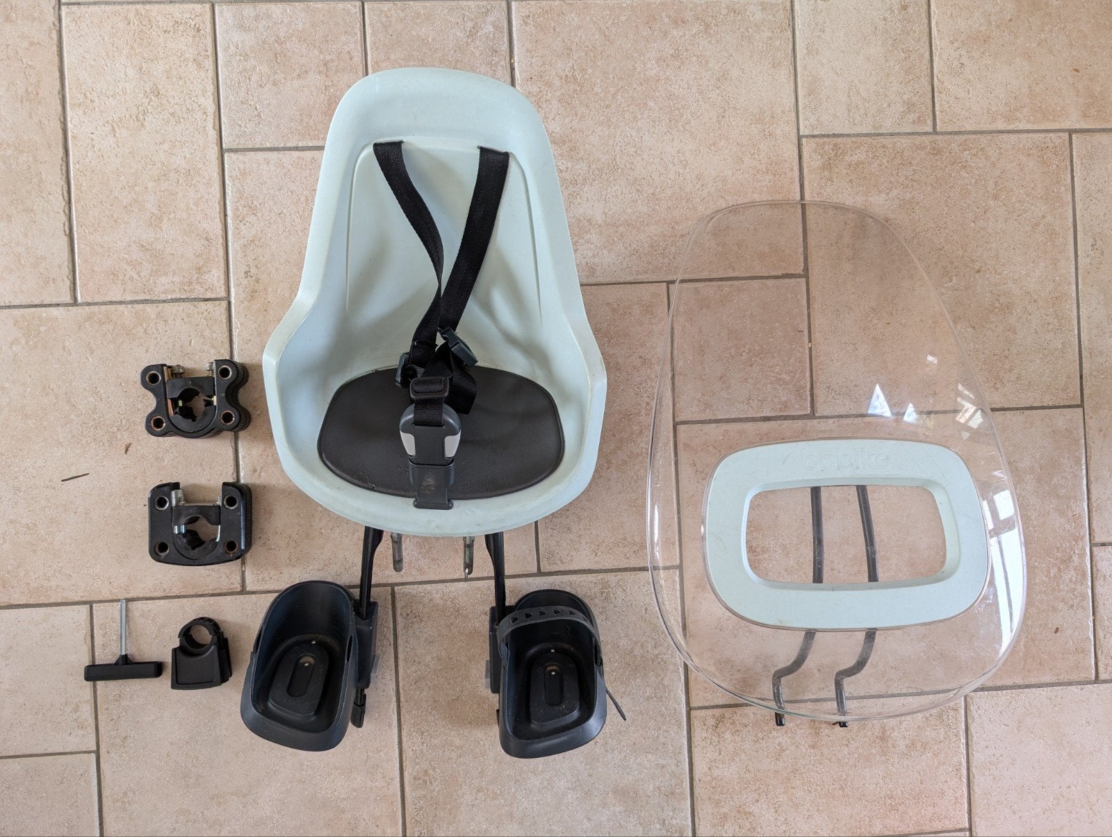 bobike Mini One voorzitje met windscherm + 2 montageblokken, Ophalen, Bobike voorzitje, Gebruikt, Voetsteuntjes