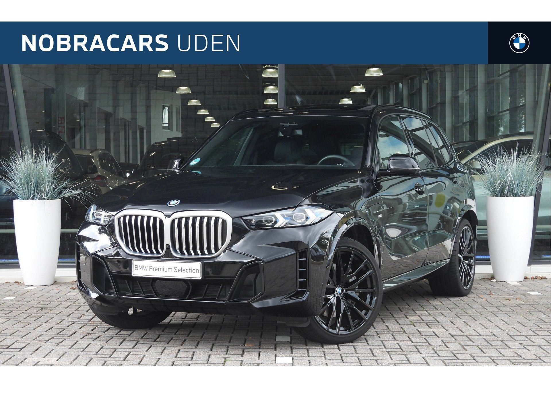 BMW X5 xDrive50e M Sport Automaat / Panoramadak / Sportstoel, Dealer onderhouden, Gebruikt, 2395 kg, Met garantie (alle)