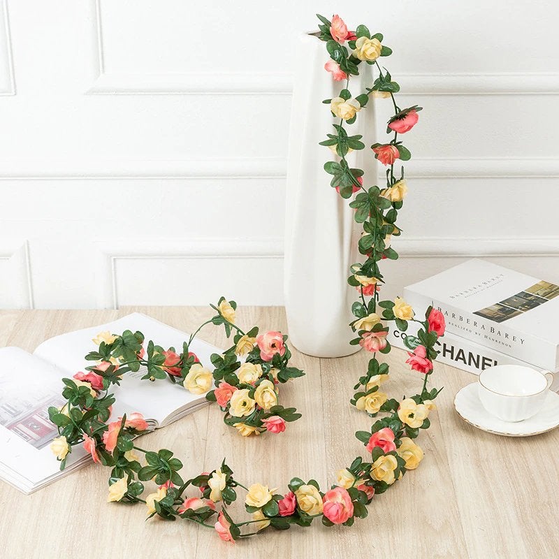 Gekleurde Kunst Rozen Slinger / Kunstplant Bloem Hangplant, Huis en Inrichting, Woonaccessoires | Kunstplanten en Kunstbloemen