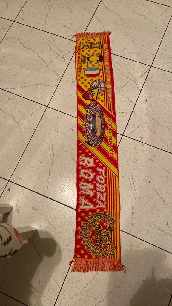 as roma sjaal, Ophalen of Verzenden, Zo goed als nieuw, Buitenlandse clubs, Vaantje of Sjaal