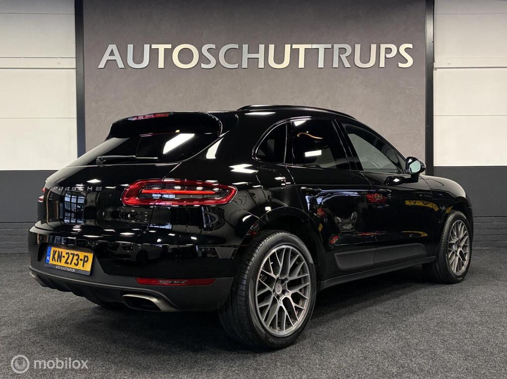 Porsche Macan 2.0 Turbo 4WD PANO / LEDER / NAVI / CRUISE / L, Auto's, Porsche, Automaat, Gebruikt, 4 cilinders, Zwart