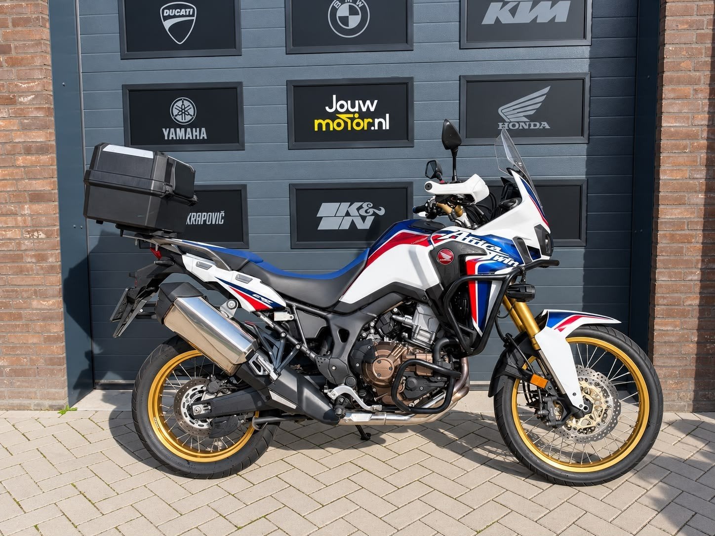 Zeer nette Honda Africa Twin 1000 DCT (2017), Motoren, ABS, 2 cilinders, Motorrijbewijs A, Bedrijf