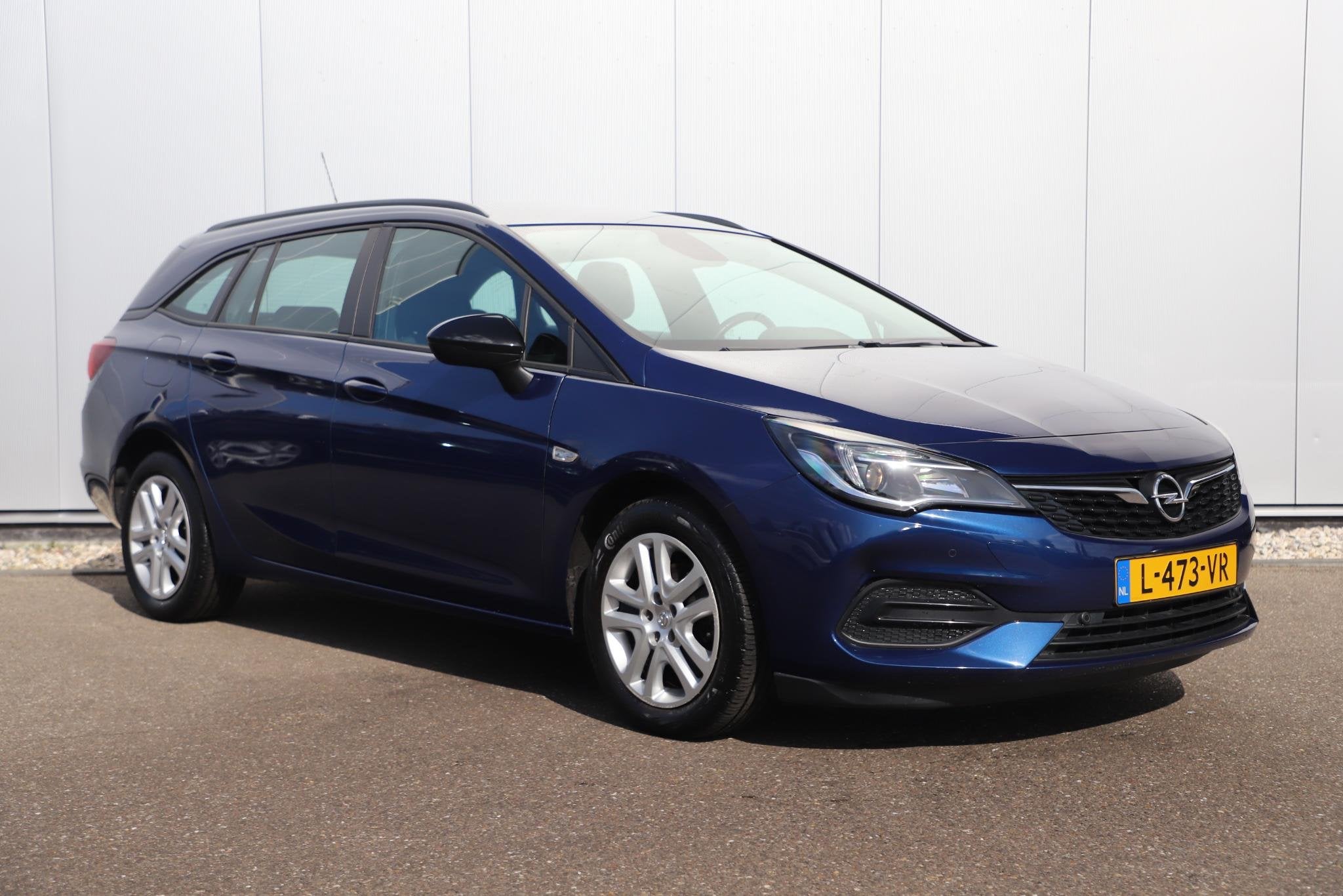 Foto 3 van Opel Astra Sports Tourer 1.2 Edition 110PK Navigatie Carplay