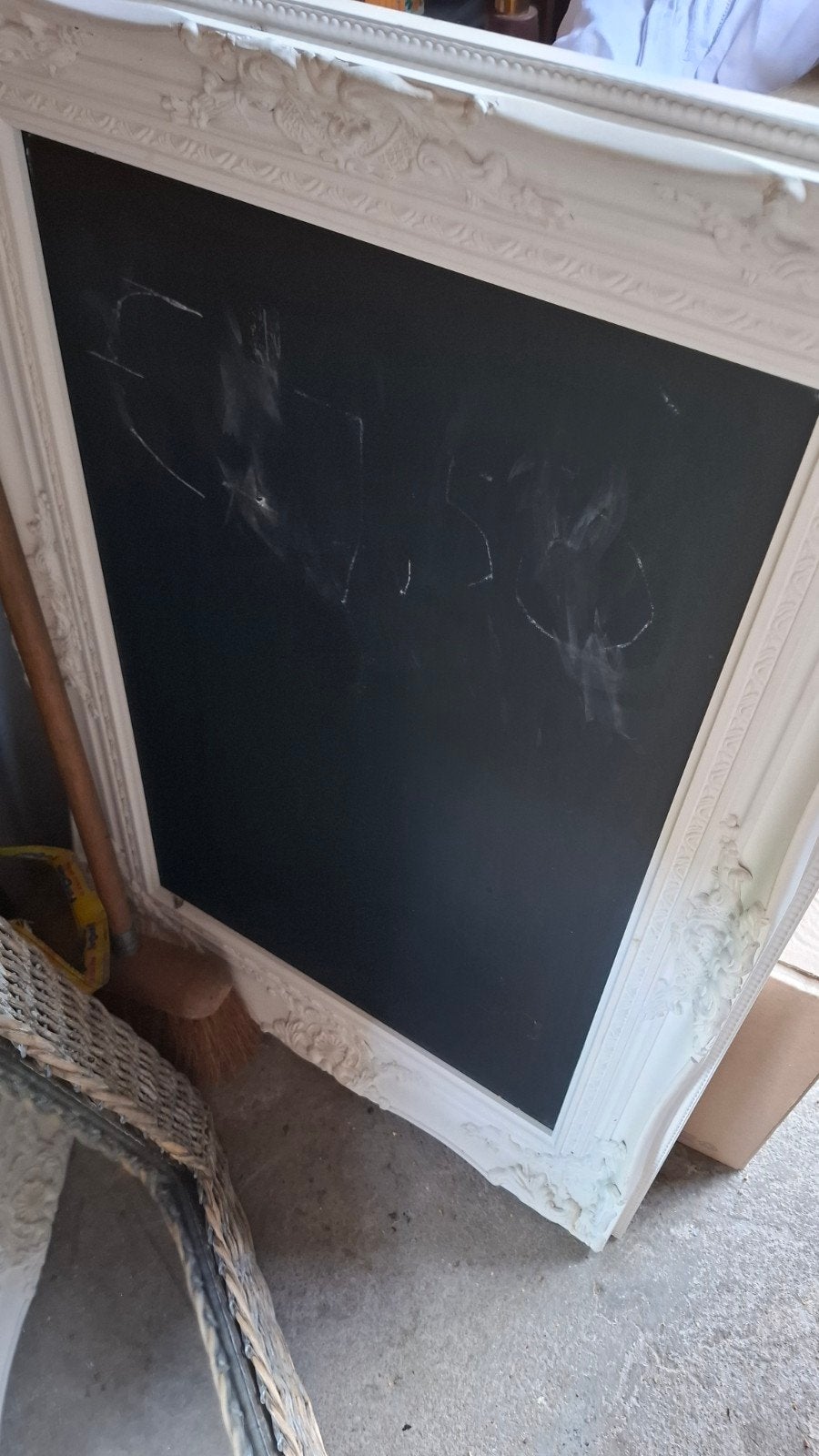 brocant groot memobord Krijtbord bewerkte rand, Ophalen of Verzenden