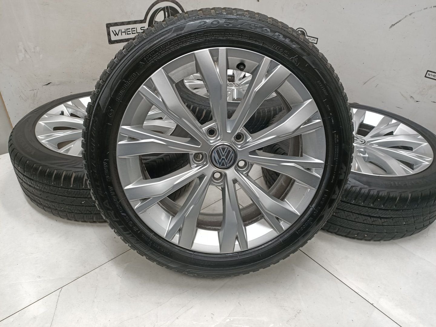 VW Golf Touran Montana velgen 17 inch met 4 season 5x112, Ophalen, Gebruikt, -, -