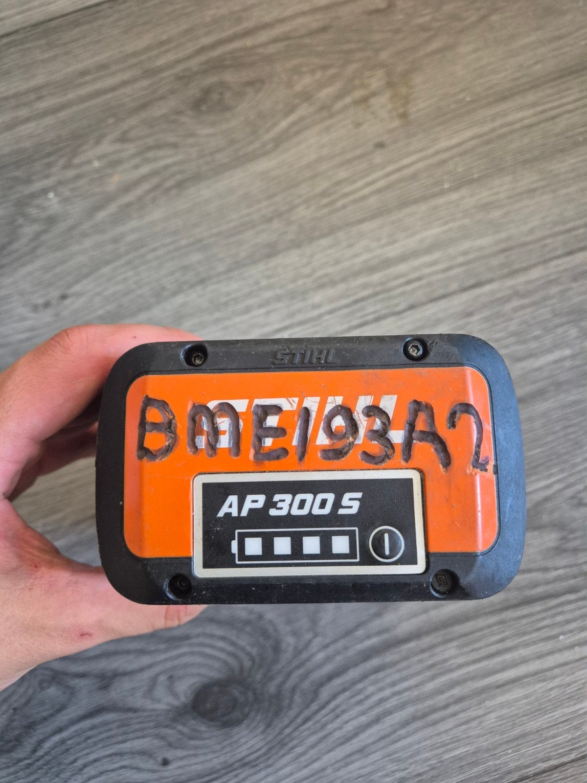 Stihl AP 300 S Accu - Defect, Ophalen of Verzenden