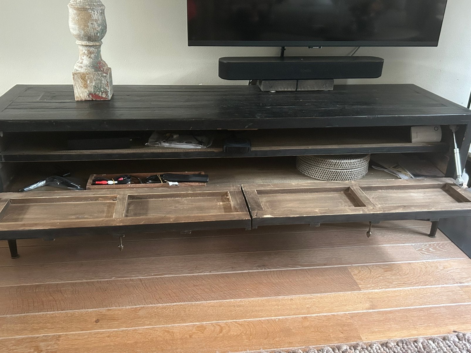 Foto 4 van Landelijke televisiekast