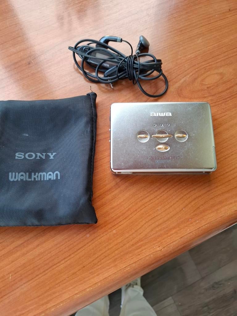 Aiwa GX45 Limited Cassettespeler met Sony Walkman hoes, Ophalen of Verzenden, Walkman