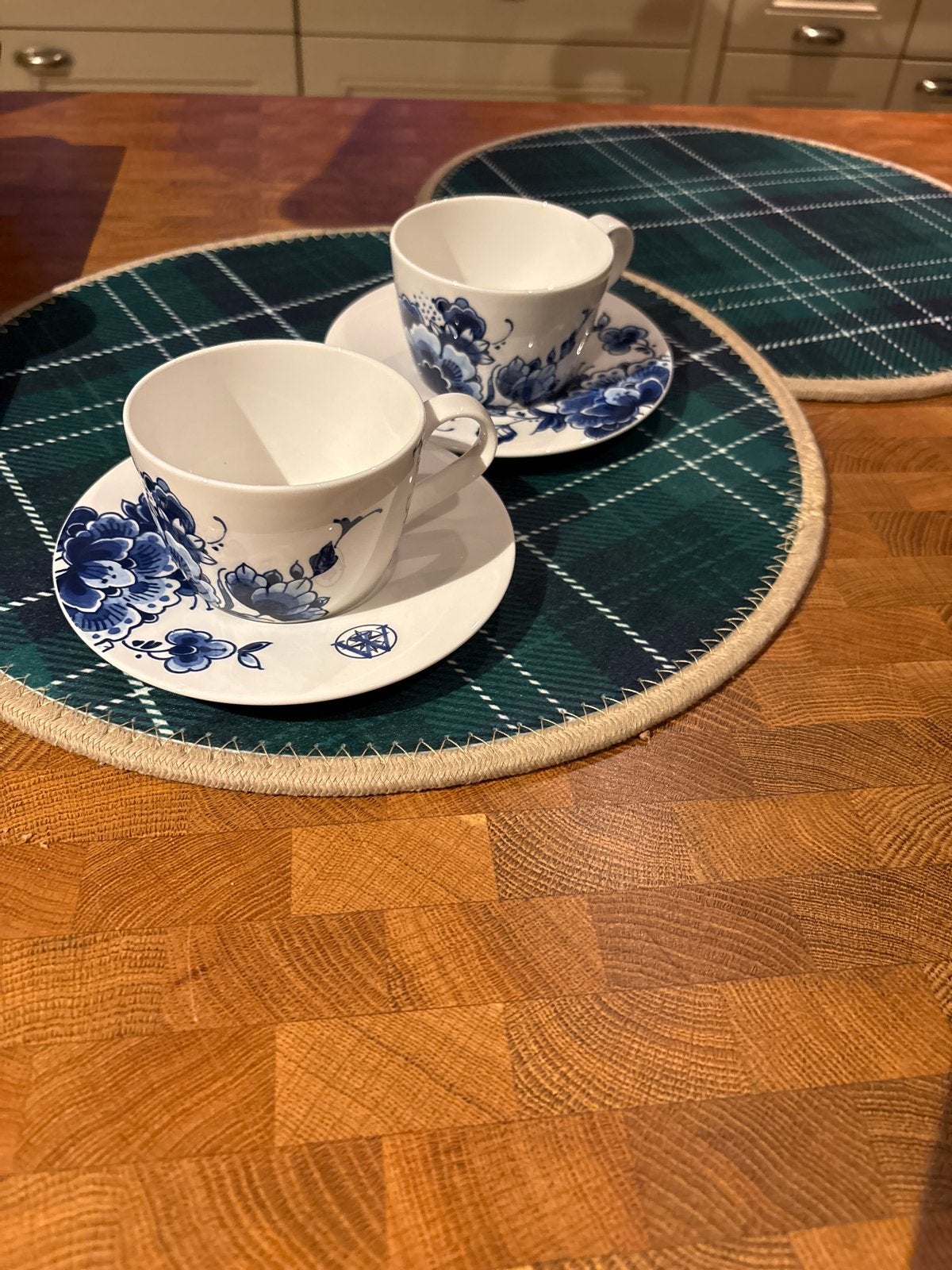 Royal Delft WestCord Hotels Kop en Schotel  2 - Delfts Blauw, Overige merken, Ophalen of Verzenden, Zo goed als nieuw, Delftsblauw