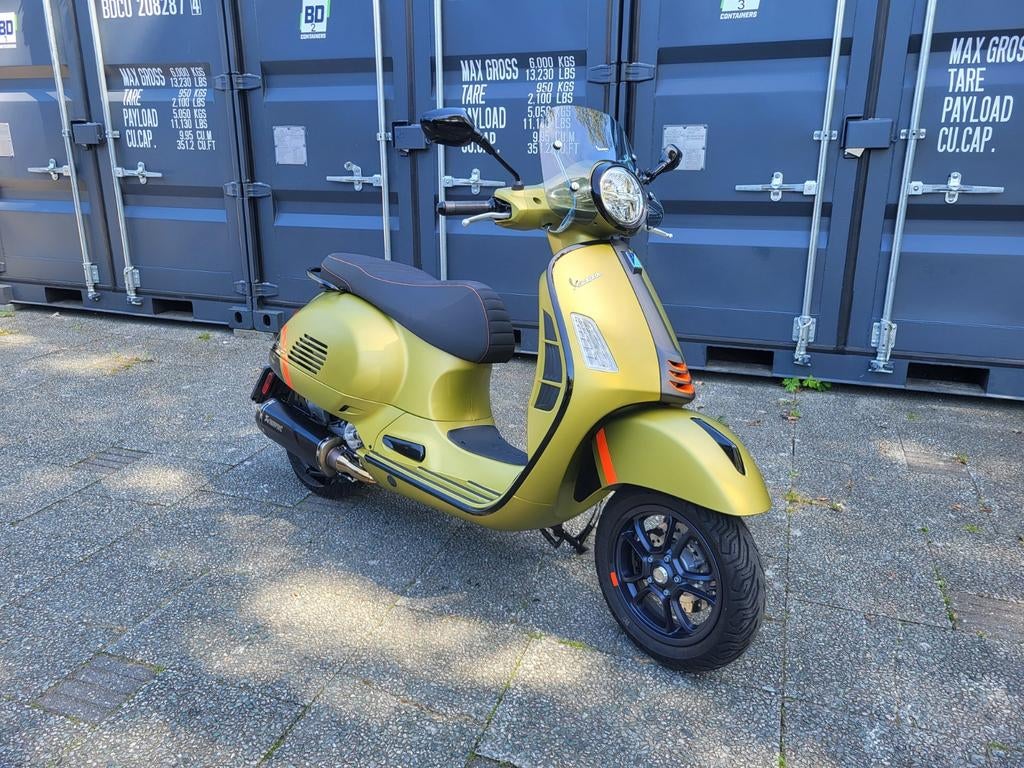 Vespa GTS 300 HPE Nieuwstaat!, Particulier, Scooter
