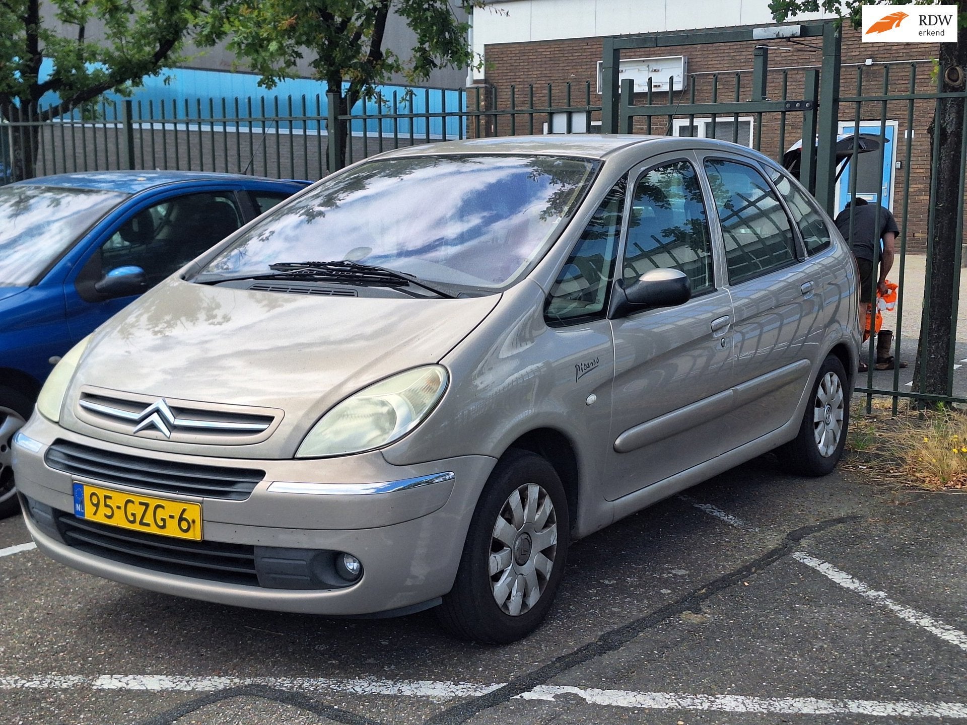 Citroen Xsara Picasso €999,-1.8i-16V APK 02/2027 INRUIL IS, Auto's, Citroën, Stof, 4 cilinders, 1749 cc, 116 pk