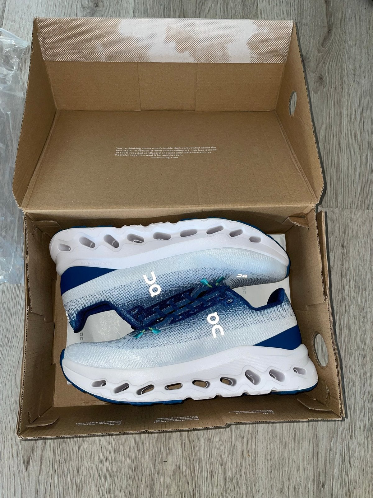 On cloud schoenen, Verzenden, Nieuw, Wit, Sneakers of Gympen