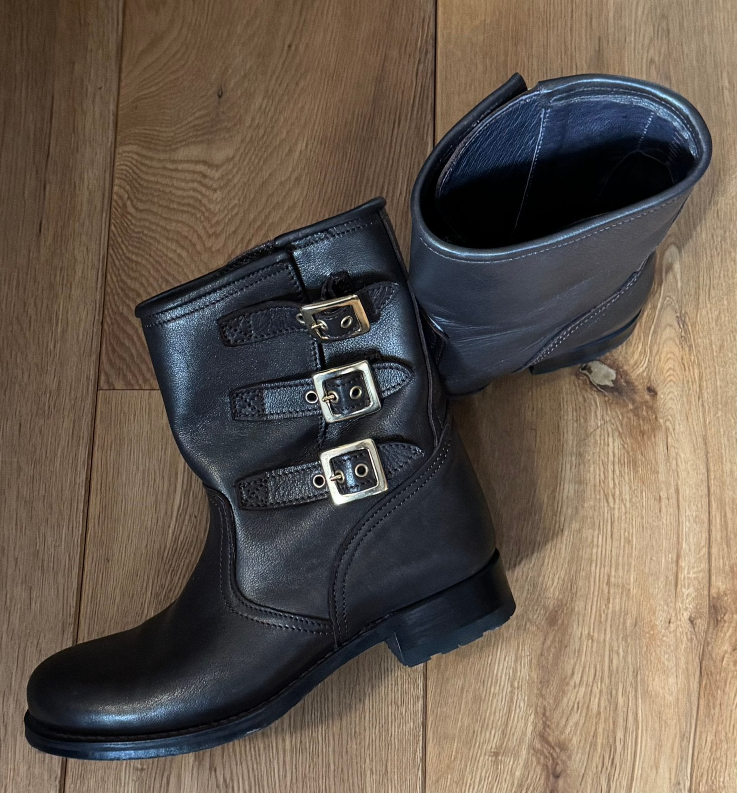 Bruine Sendra laarsjes maat 39, Kleding | Dames, Schoenen, Bruin, Lage of Enkellaarzen, Ophalen of Verzenden, Zo goed als nieuw
