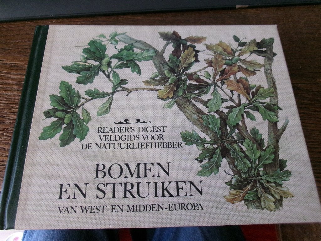 Reader,s Digest Natuurgids...  Bomen en struiken, Ophalen of Verzenden, Zo goed als nieuw, Natuur algemeen