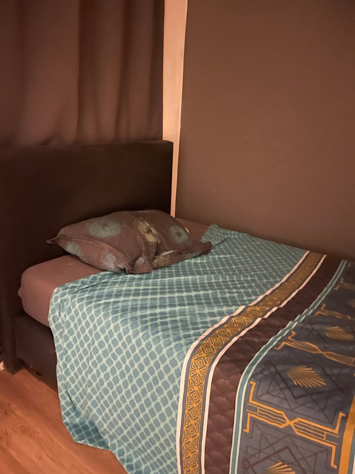 Gratis boxspring 120x90 (zonder matras), Gebruikt, Twijfelaar, 120 cm, 190 cm of minder