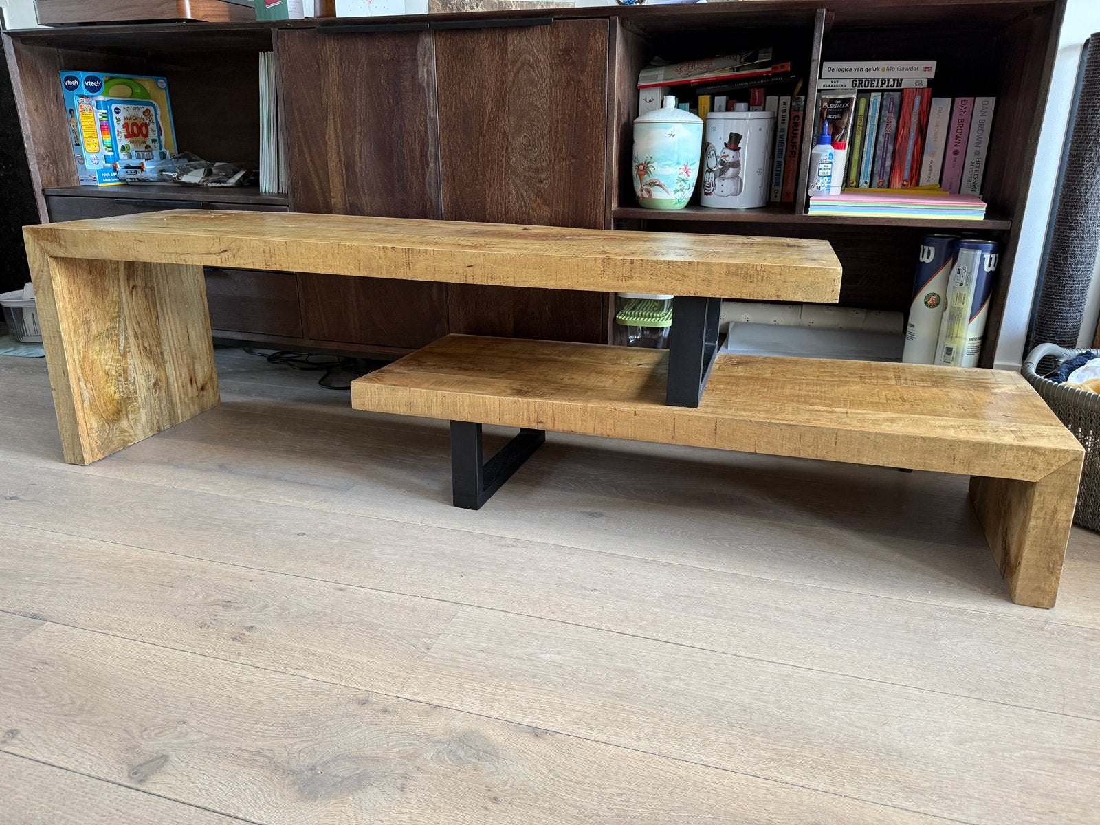 TV meubel kast mango hout zwarte stalen poten industrieel, Ophalen, Zo goed als nieuw, 25 tot 50 cm, Metaal