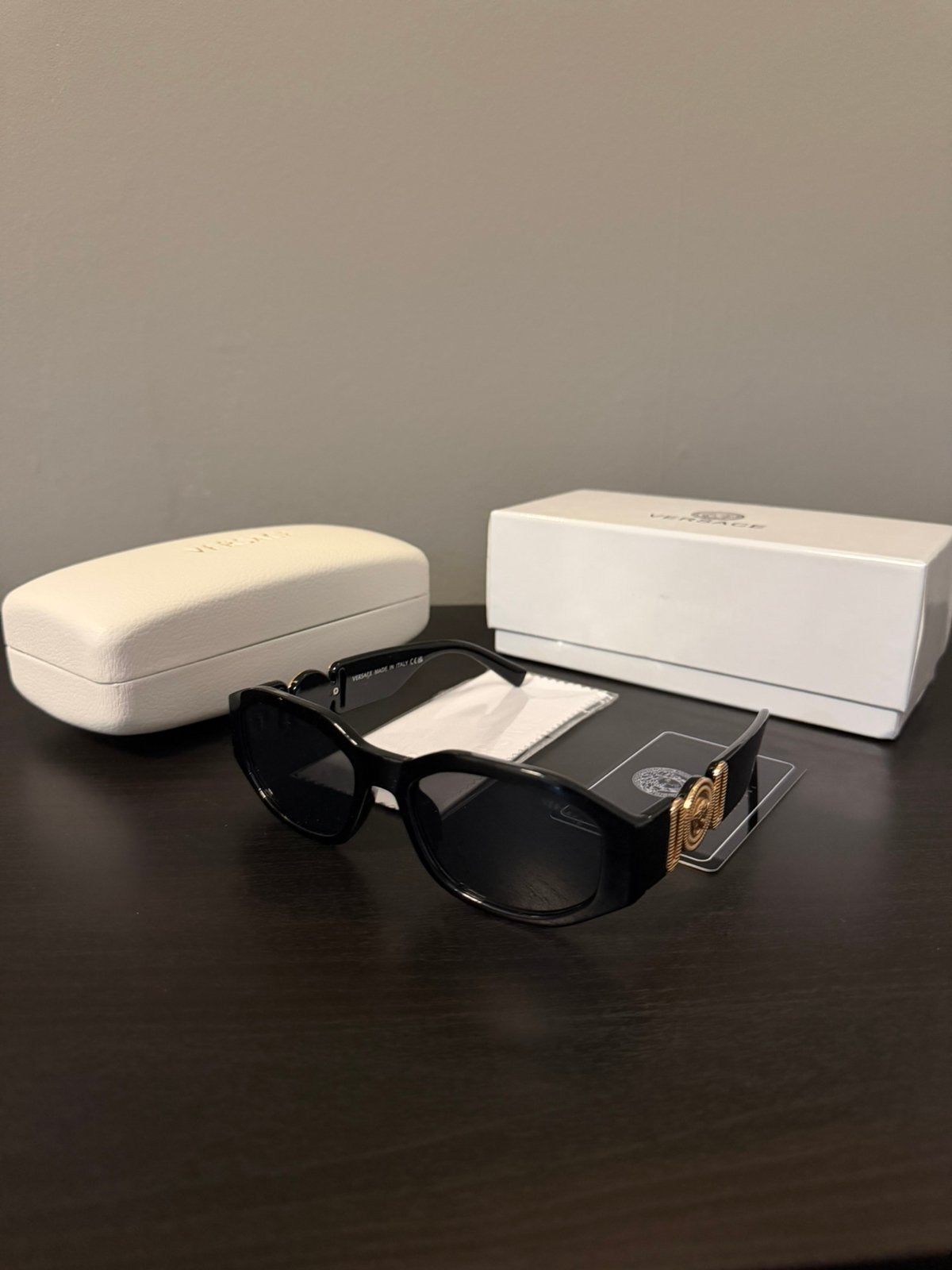 Versace zonnebril unisex, Ophalen of Verzenden, Nieuw, Zwart, Overige merken
