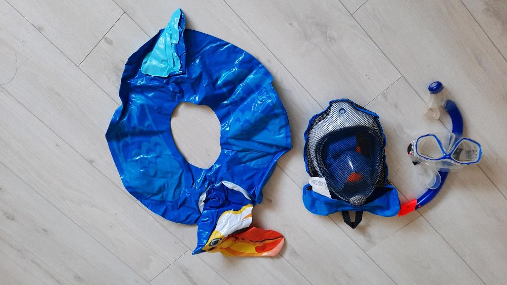 Decathlon snorkelmasker, snorkelset en zwemband, Ophalen, Zo goed als nieuw, Snorkelset