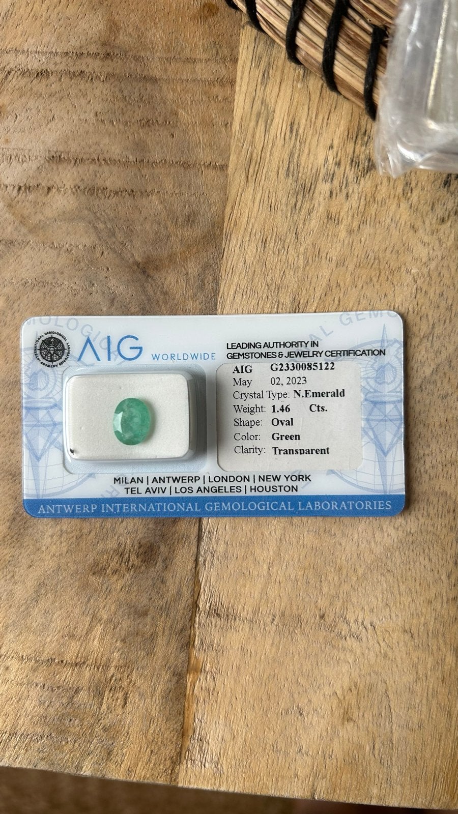 Smaragd Ovaal 1.36 Cts AIG Gecertificeerd, Ophalen of Verzenden, Nieuw