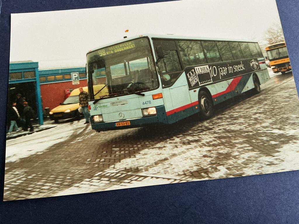 Foto Mercedes autobus, Verzenden, Zo goed als nieuw, Trein, Kaart of Prent