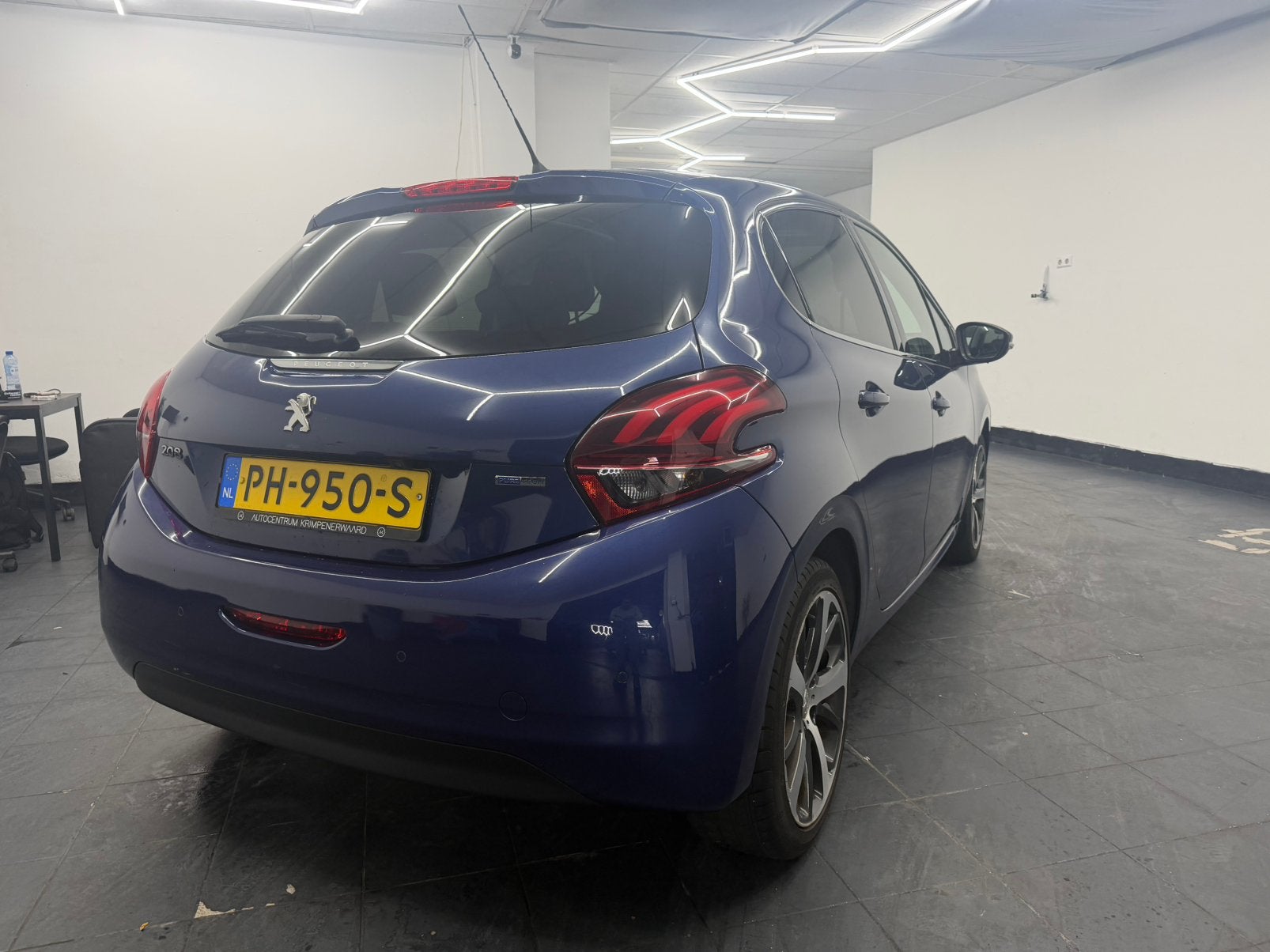 Foto 6 van Peugeot 208 1.2 VTI 81KW/110PK 5-D 2017 bezorgen mogelijk!!