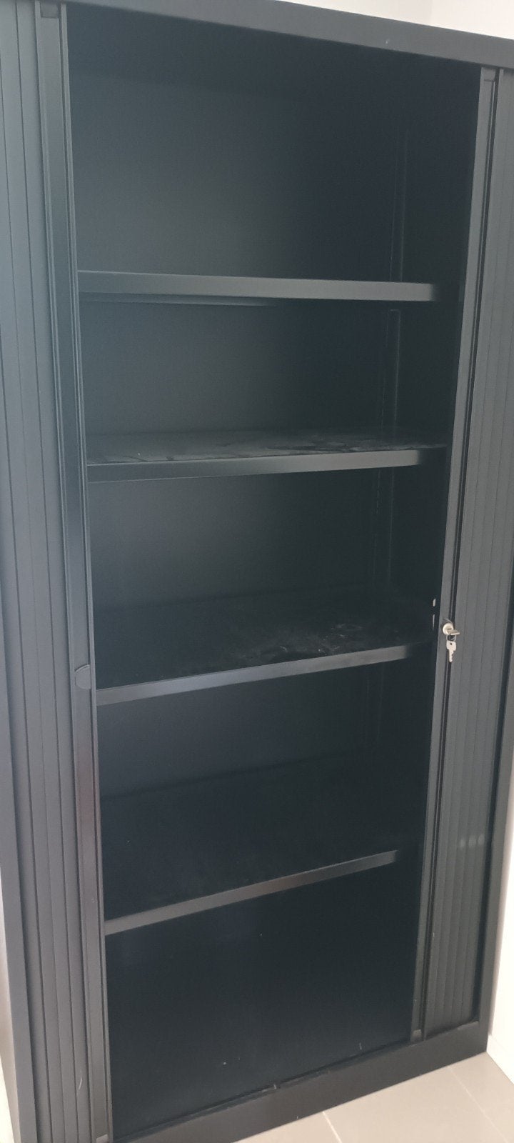 Zwarte rolluikkast met slot, 197x100x47cm, Ophalen, Gebruikt, Modern kantoor, 50 tot 100 cm