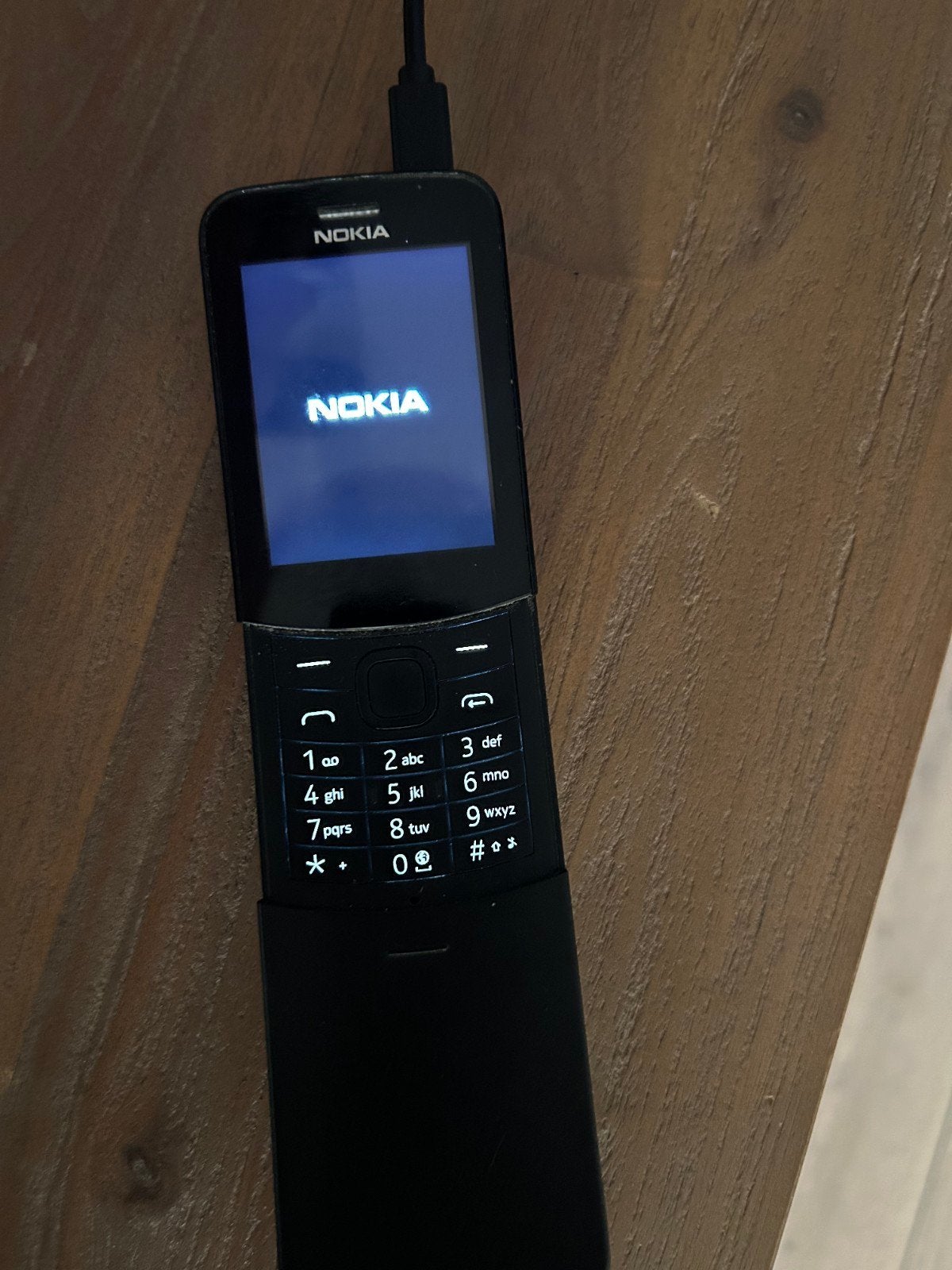 Nokia 8110 4G
Simlock vrij met usb kabel
Verzendkosten zijn, Ophalen of Verzenden, Zwart