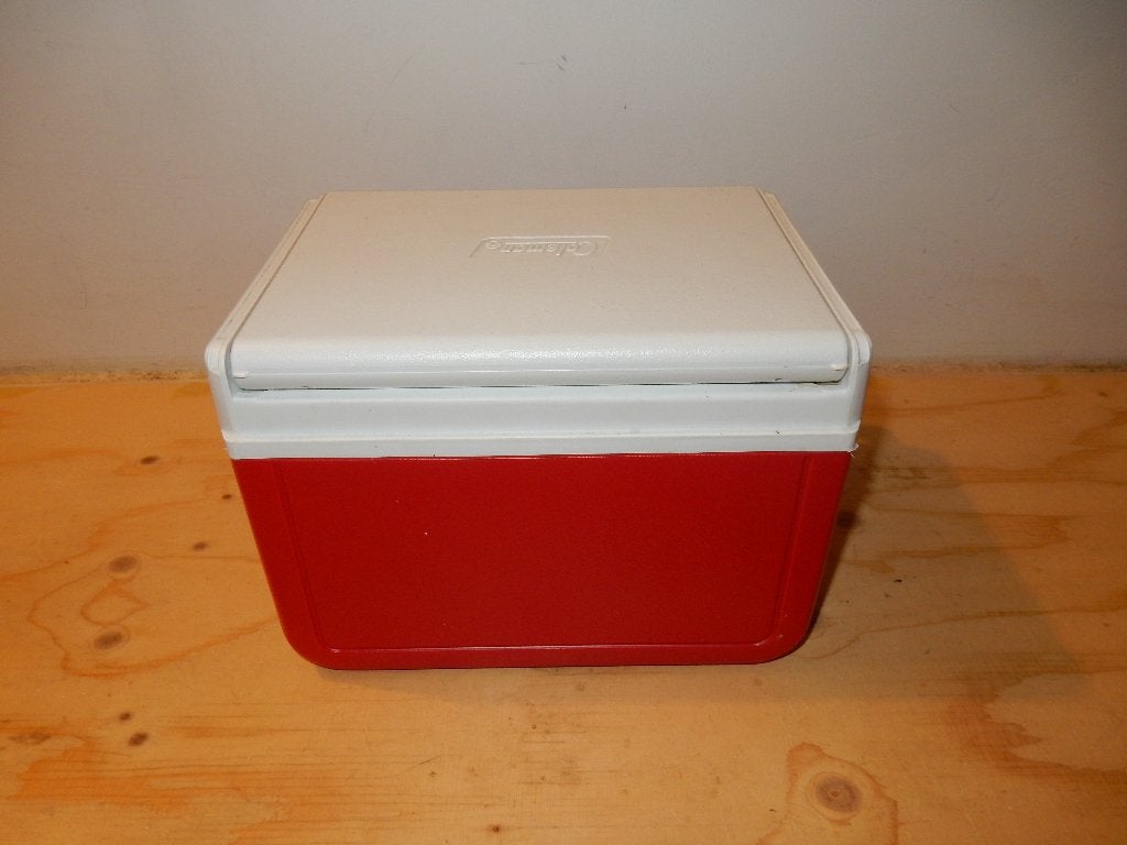 rode lunch koelbox van Coleman 5205, Ophalen of Verzenden, Zo goed als nieuw, Koelbox, Koelelement