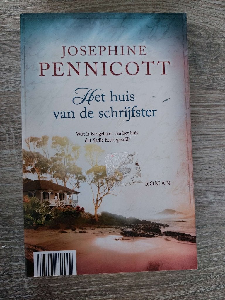Josephine Pennicott - Het huis van de schrijfster, Ophalen of Verzenden, Zo goed als nieuw