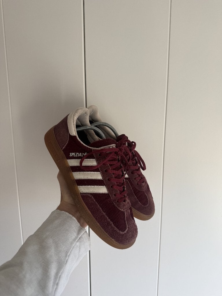 Adidas Handball Spezial – Bordeaux Corduroy – Maat 40, EU, Adidas, Ophalen of Verzenden, Sneakers of Gympen