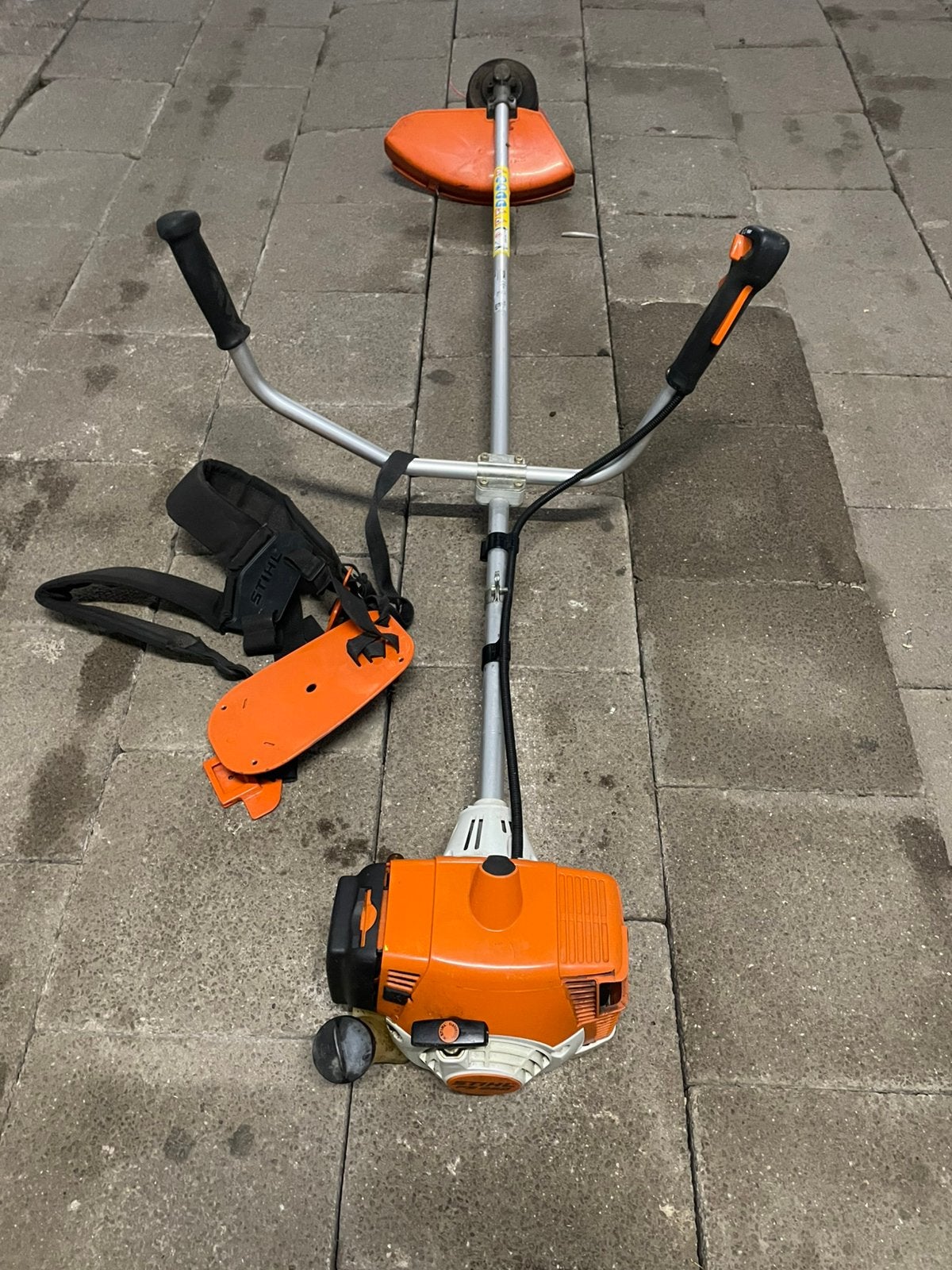 Stihl bosmaaier FS 250,in zeer goede staat, Ophalen, Zo goed als nieuw, Benzine