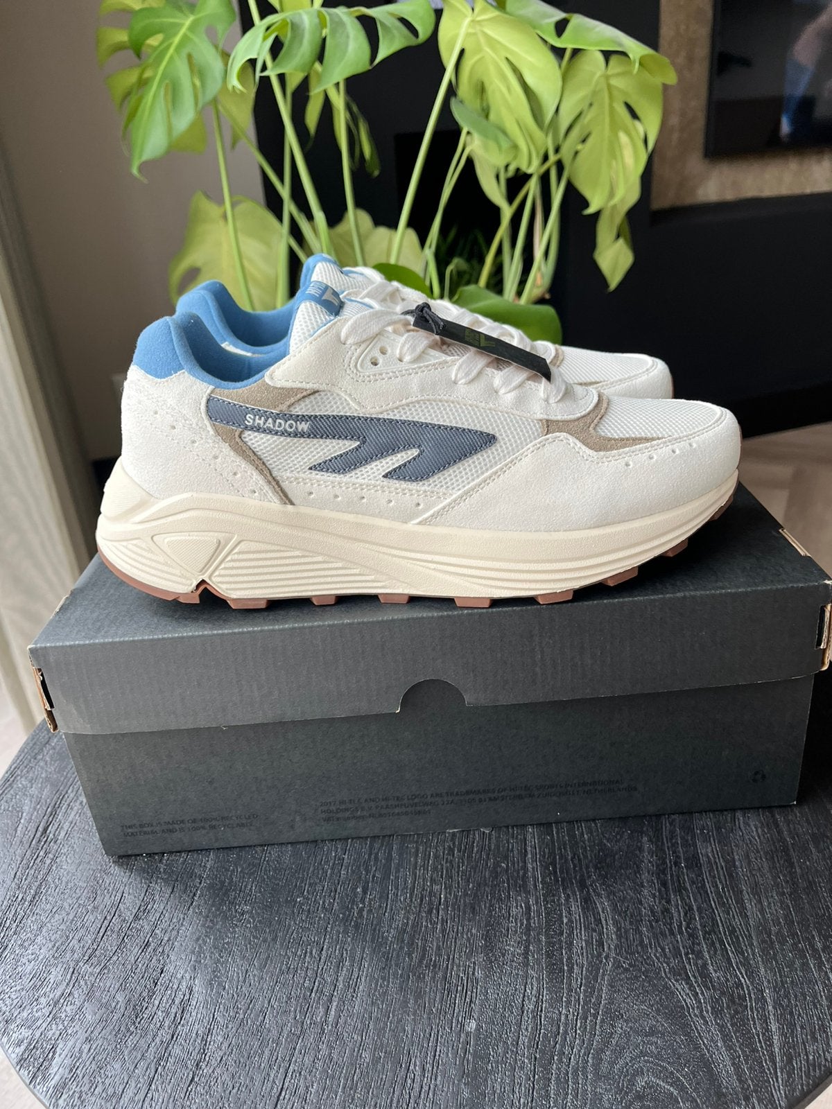 Hi-Tec Shadow 40/41, Ophalen of Verzenden, Nieuw, Overige kleuren, Sneakers of Gympen
