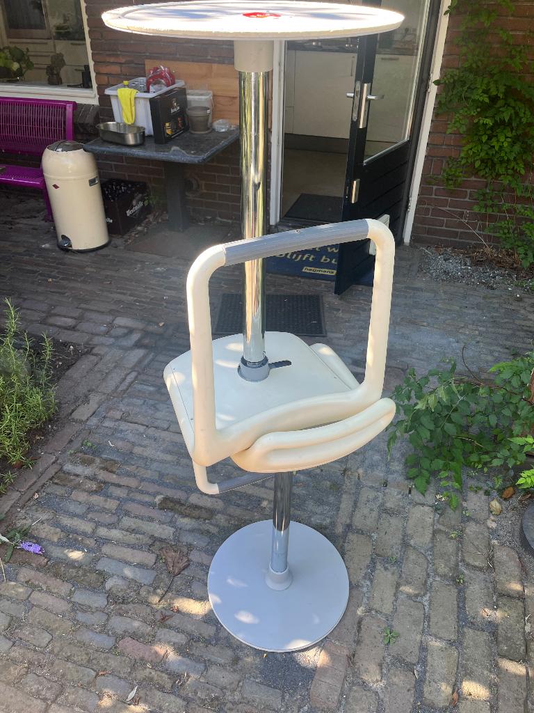 1x Noon Archivolto barkruk door Segis geproduceert, Ophalen, Gebruikt, 60 tot 90 cm, Met voetsteun