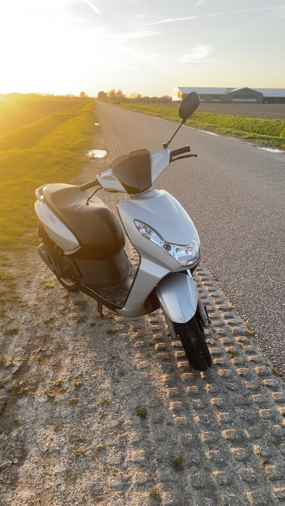 Peugeot Kisbee Geel Kenteken, Ophalen, Gebruikt, Benzine, Peugeot