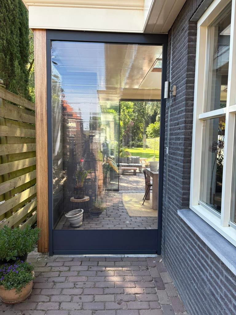 Verandazeil gemotoriseerd, Ophalen, Zo goed als nieuw, Hout, Raamkozijn