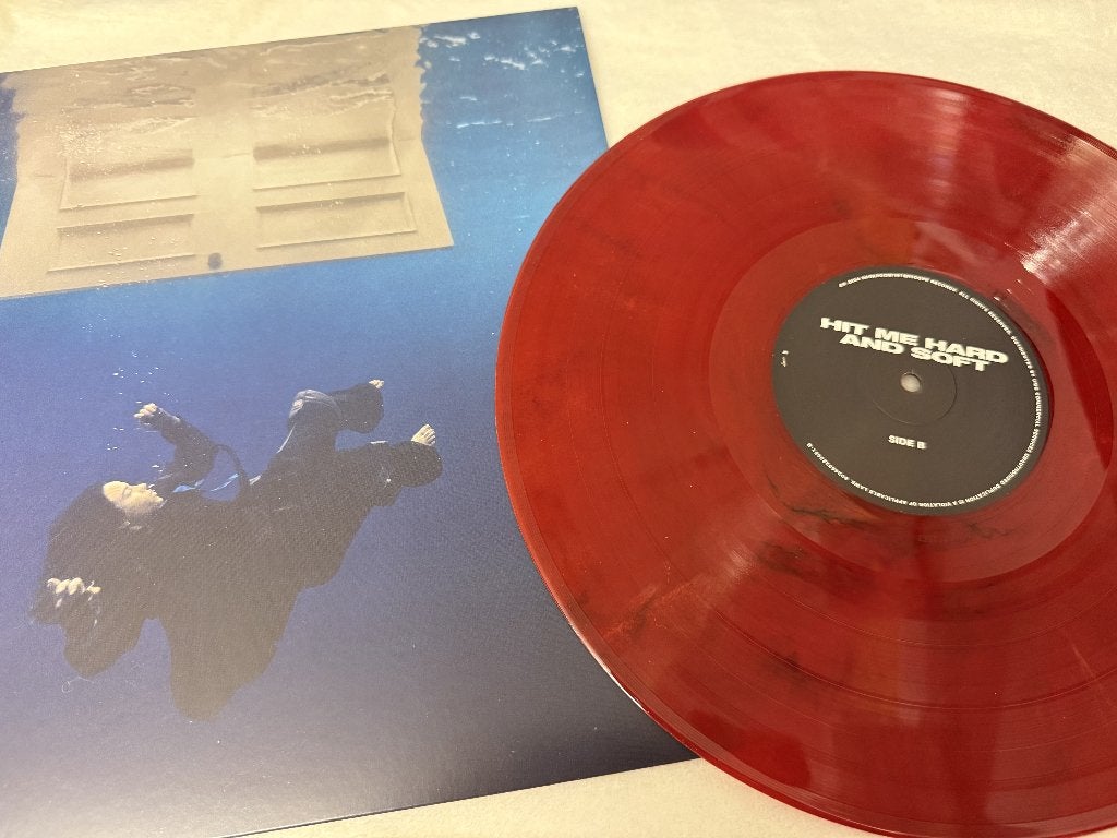 Hit me hard and soft vinyl Billie Eilish (red), Cd's en Dvd's, Vinyl | Pop, Nieuw in verpakking, Overige genres, LP, Beschermende buitenhoes