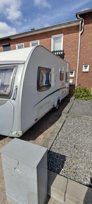 Te koop: Bürstner Trecento, Caravans en Kamperen, Caravans, Particulier, tot en met 2, 1000 - 1250 kg, Rondzit, Bürstner, Frans bed